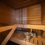 아파트 Kuukkeli Saarisatu Ja Urupaeae *